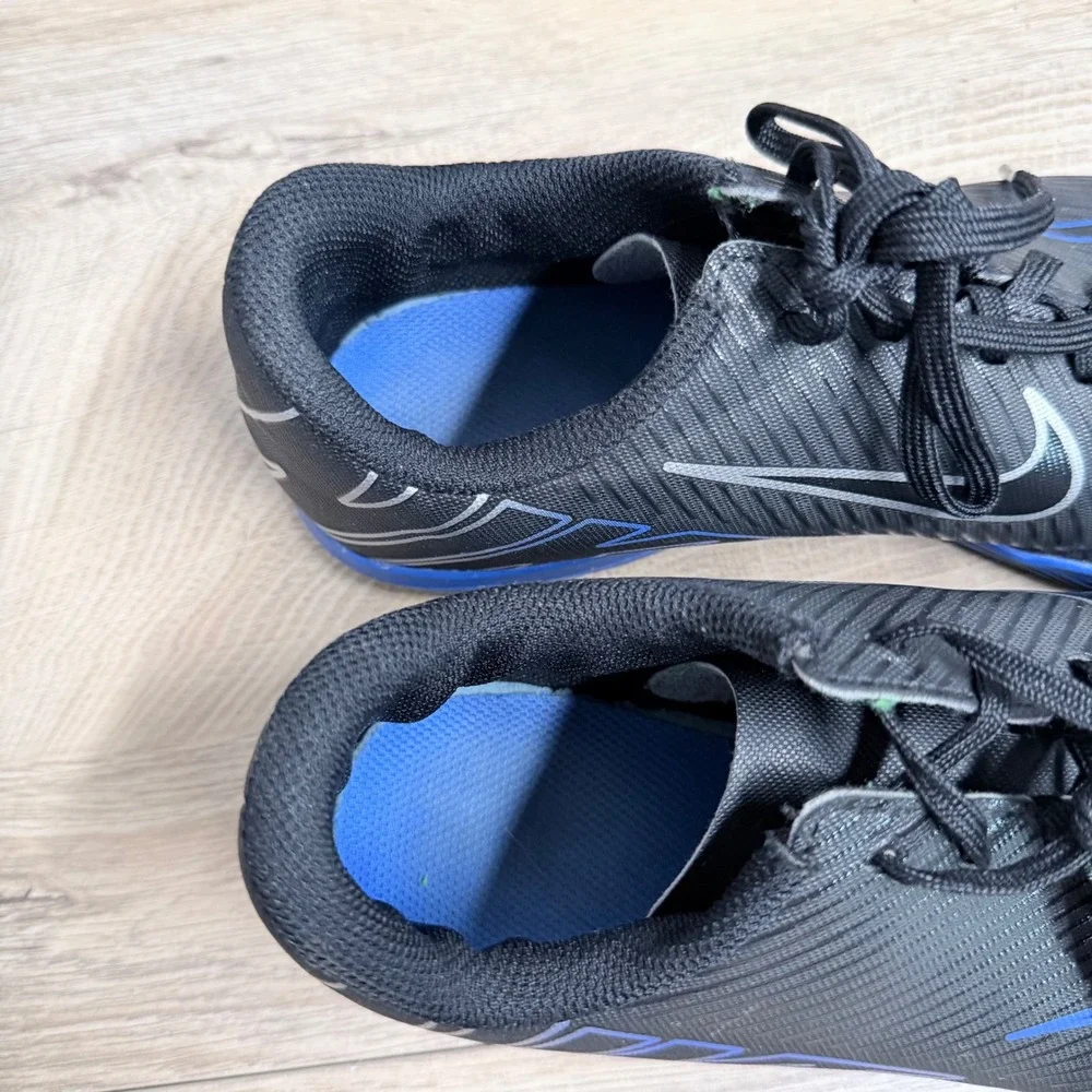 Nike Mercurial Vapor 15 Club IC Indoor‎ Soccer Shoes Youth 6Y Black Blue Speed
